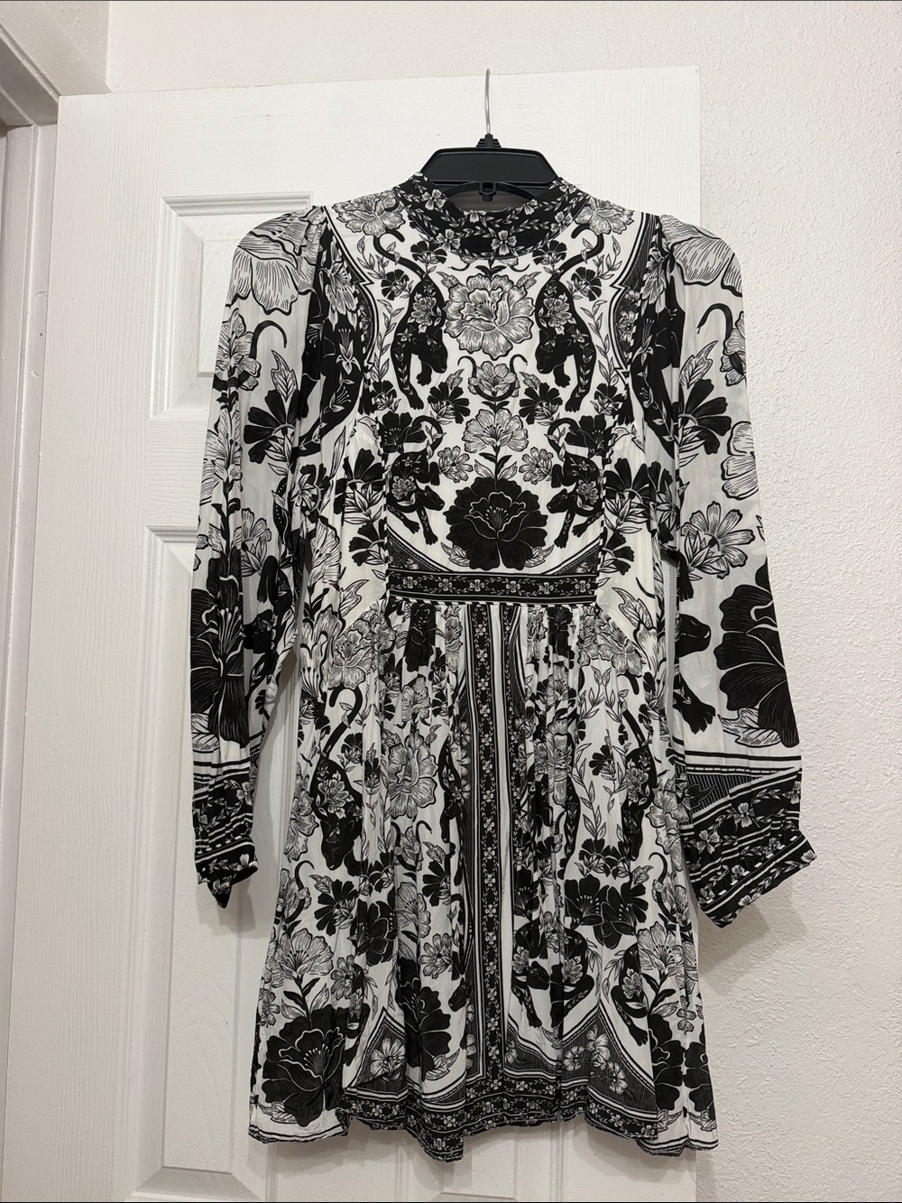 Farm Rio Black & White Long-Sleeve Mini Dress - Picture 1 of 6